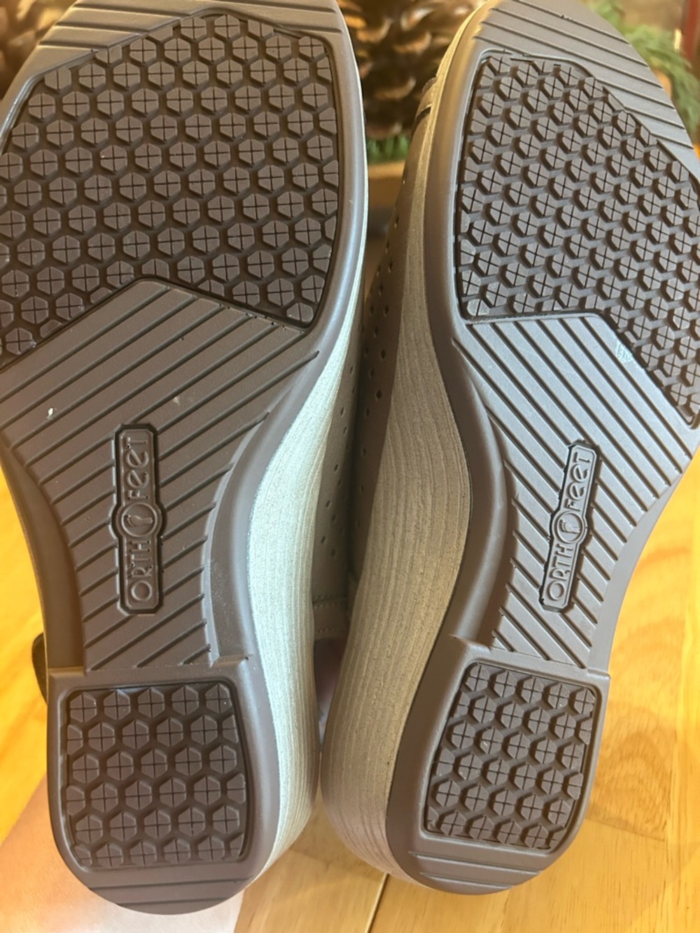 Orthofeet Hazel Comfort Sandals in Taupe 7.5 wedge Velcro comfortable walking - Picture 12 of 13